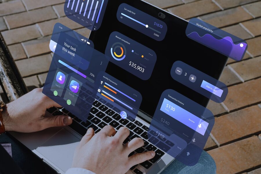 企業の運用データを表示するスクリーン